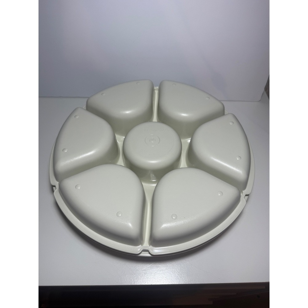 VTG Tupperware Divided Serving Platter w Center Bowl and Lid‎ Beige 3 Pc 1666-3 - Picture 5 of 12